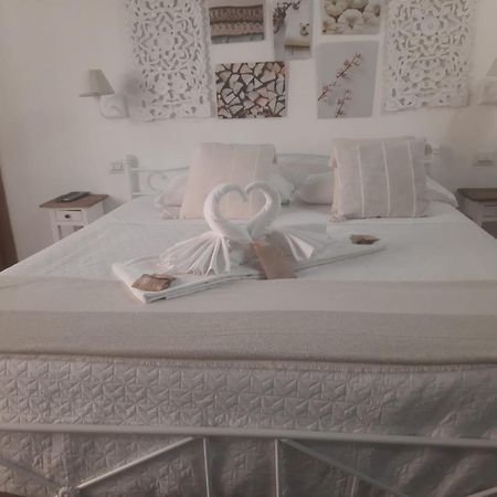 Stranamore Apartments Trastevere Рим Экстерьер фото